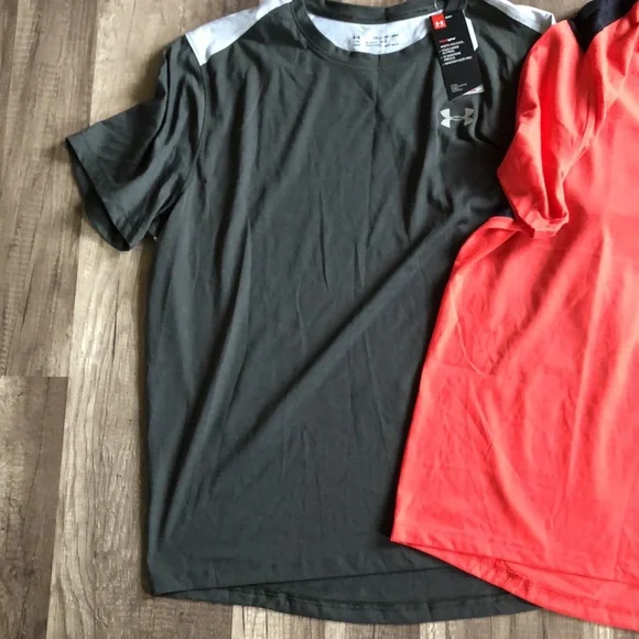 Under Armour Run Heat Gear New Tee Shirts XXL Orange and Army Green - Picture 3 of 11
